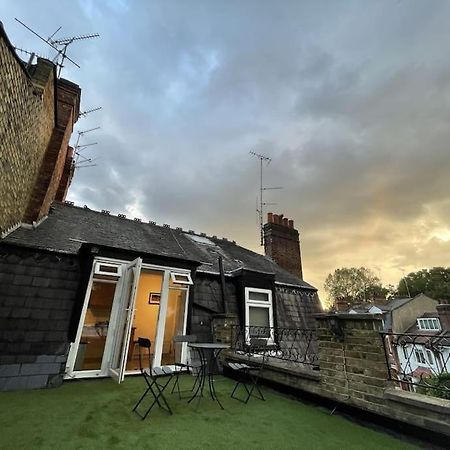 Spacious Two Bedroom Flat In Prestigious Highgate. Londres Exterior foto