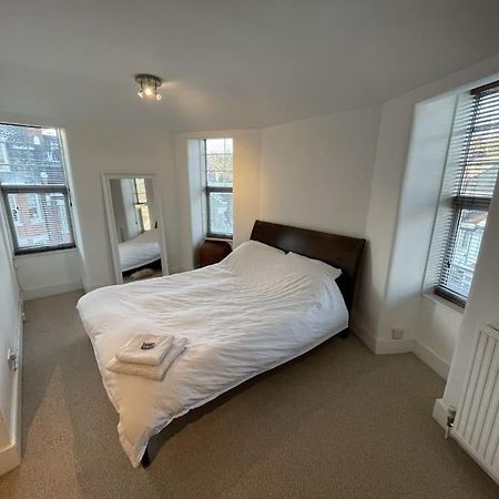 Spacious Two Bedroom Flat In Prestigious Highgate. Londres Exterior foto