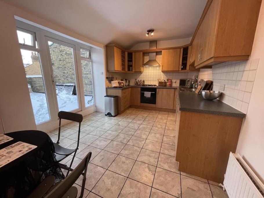 Spacious Two Bedroom Flat In Prestigious Highgate. Londres Exterior foto